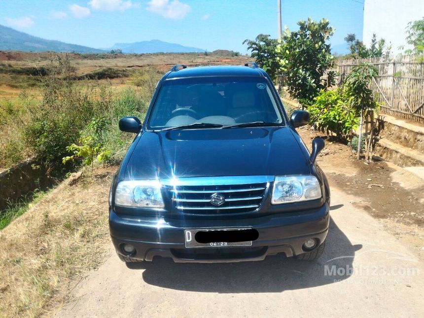 Jual Mobil Suzuki Grand Escudo 2005 XL-7 2.5 di Jawa Barat Jual Mobil Suzuki Grand Escudo 2005 XL-7 2.5 di Jawa Barat