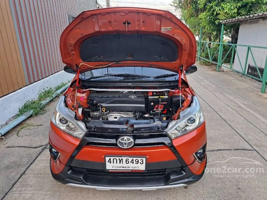 2014 Toyota YARIS E Hatchback