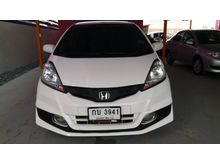 2013 Honda Jazz 1.5 (ปี 08-14) SV i-VTEC Hatchback AT
