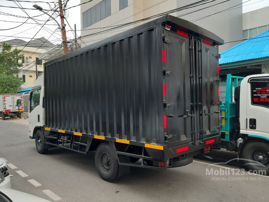 2020 Isuzu Elf NLR 55 Trucks