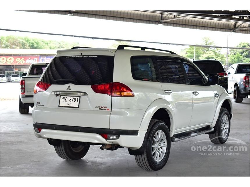 Mitsubishi pajero sport 2011