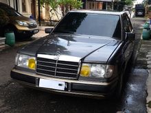 1991 Mercedes-Benz 230E 2.3 W124 Sedan