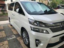 2013 Toyota Vellfire 2.4 ZG Van Wagon