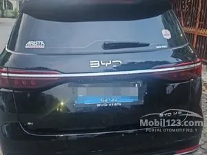 2025 BYD M6 Superior 7 Seater MPV