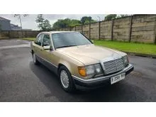1988 Mercedes-Benz 300 3.0 E Sedan Mercy Boxer 300E Asli MAtic Siap pake Mesin Sehat