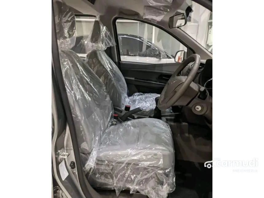 2025 Wuling Formo S 8 Seater MPV