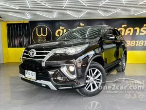 2016 Toyota FORTUNER 2.4 V SUV