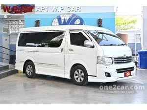 2011 Toyota VENTURY 2.7 V Van