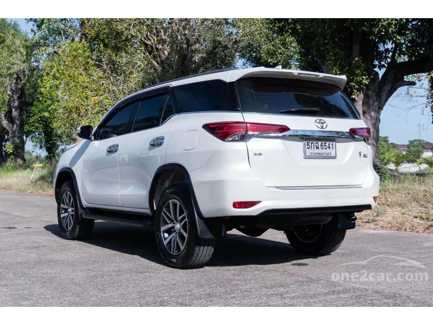 2024 Toyota FORTUNER V SUV