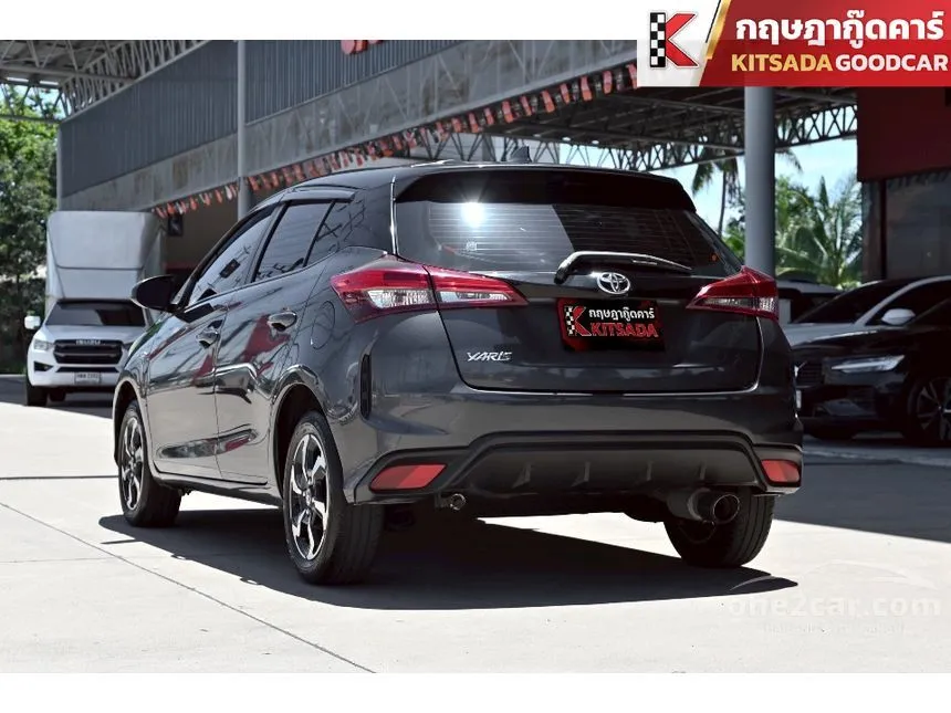 2023 Toyota YARIS Sport Hatchback