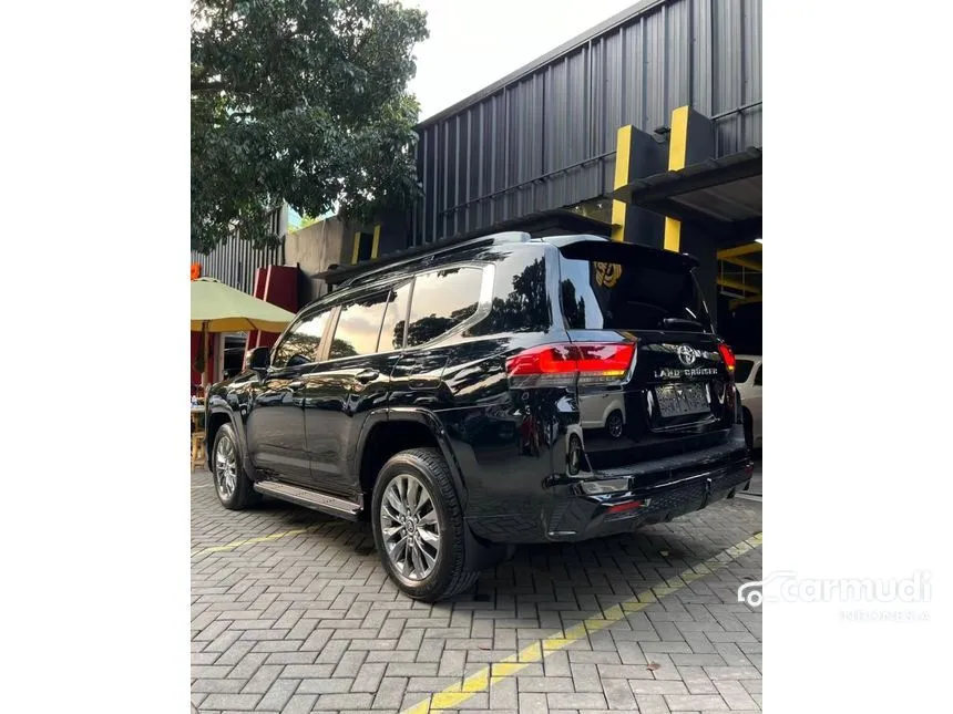 2024 Toyota Land Cruiser 300 VX-R SUV