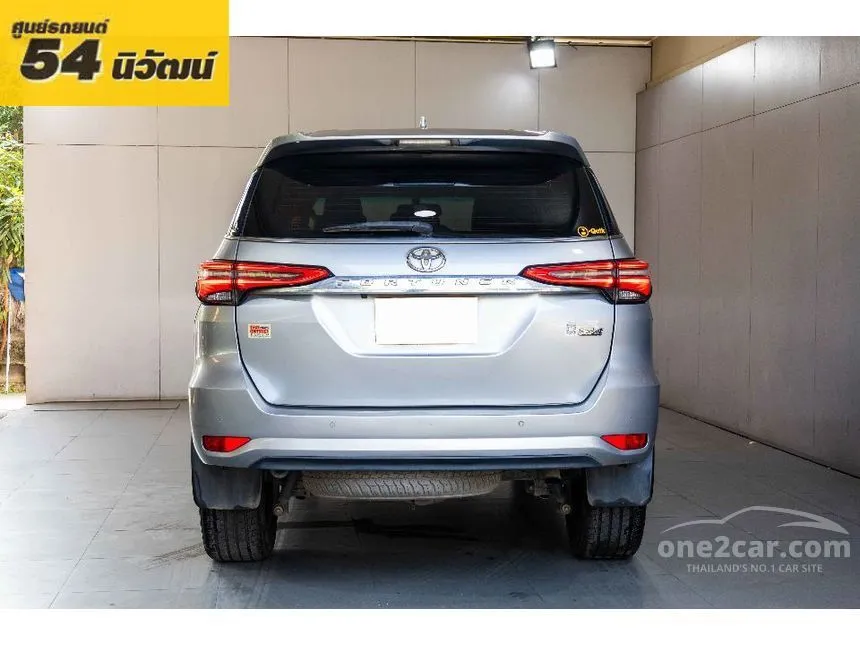 2020 Toyota FORTUNER V SUV