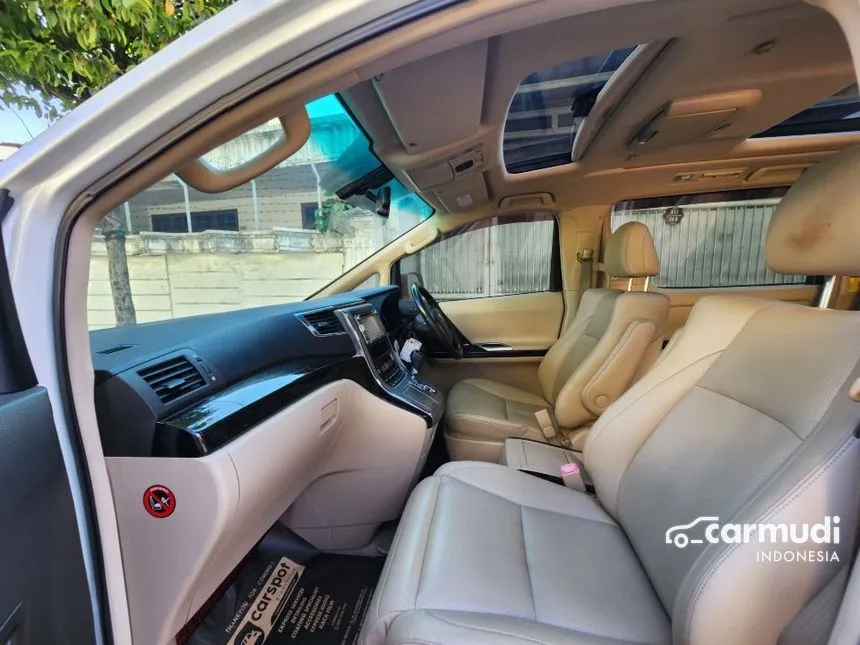 2012 Toyota Alphard G MPV