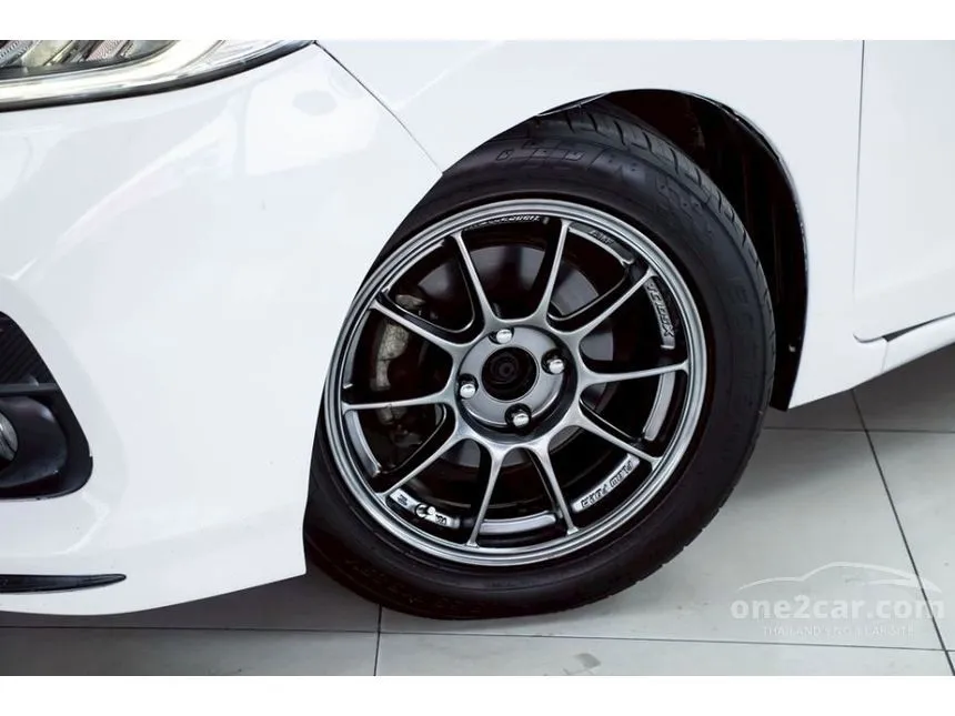 2014 Honda JAZZ SV+ Hatchback