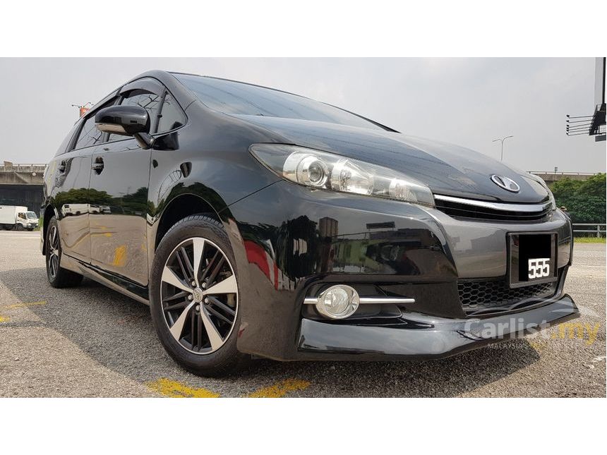 Toyota wish 2013