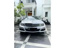 2011 Mercedes-Benz C200 1.8 CGI Sedan Pemakaian 2012 Mobil super istimewa dan terawat no minus mesin, Low KM