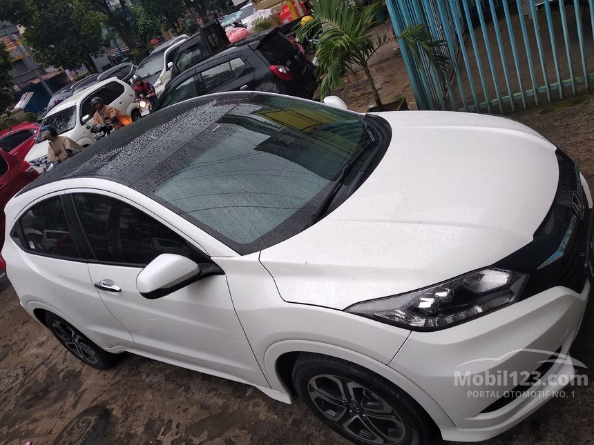 Jual Mobil  Honda  HR V  2021 Prestige  1 8 di Sulawesi 