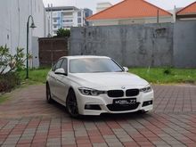 2016 pmk'17 BMW 330i 2.0 M Sport odo 20rb putih
