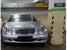 Mobil Pribadi Bagus Mau Jual Cepat - Mercedes-Benz E260
