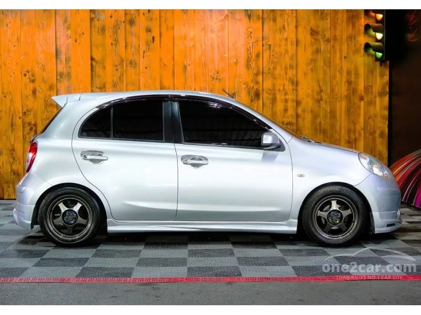 2011 Nissan MARCH EL Hatchback