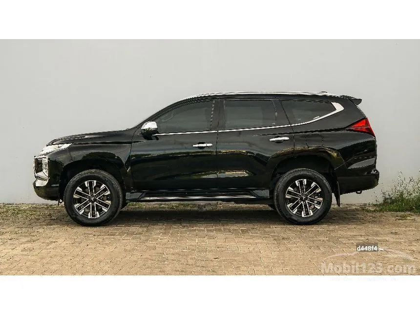2022 Mitsubishi Pajero Sport Dakar 4x2 SUV