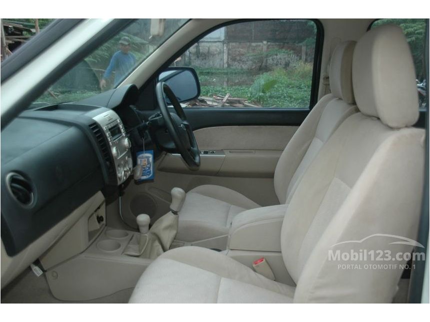 Jual Mobil Ford Everest 2008 XLT 2.5 di DKI Jakarta Manual 