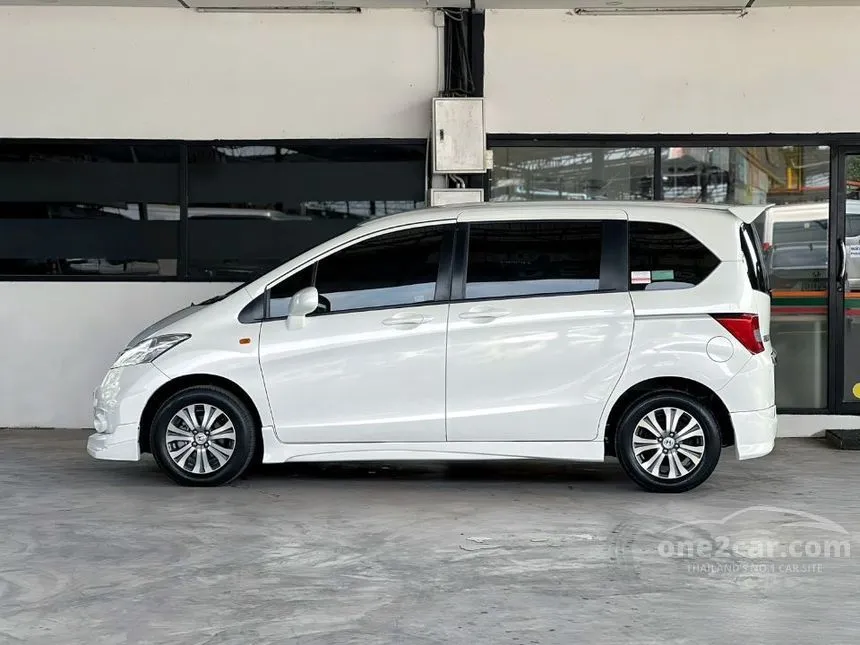 2014 Honda FREED E Wagon