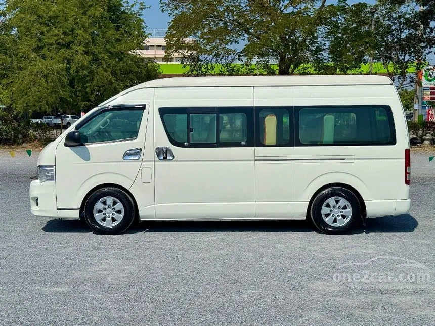 2013 Toyota Hiace VVTi Van