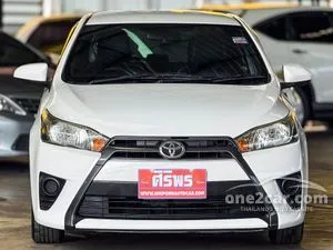 2014 Toyota YARIS 1.2 E Hatchback