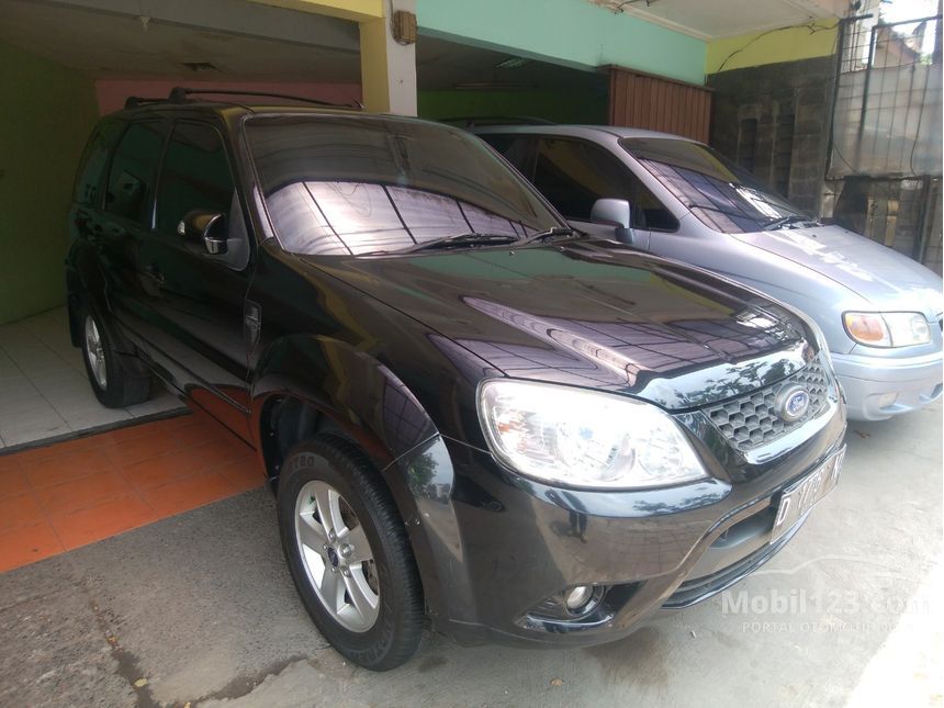 Jual Mobil Ford  Escape  2010 XLT 4x2 2 3 di Jawa Barat 