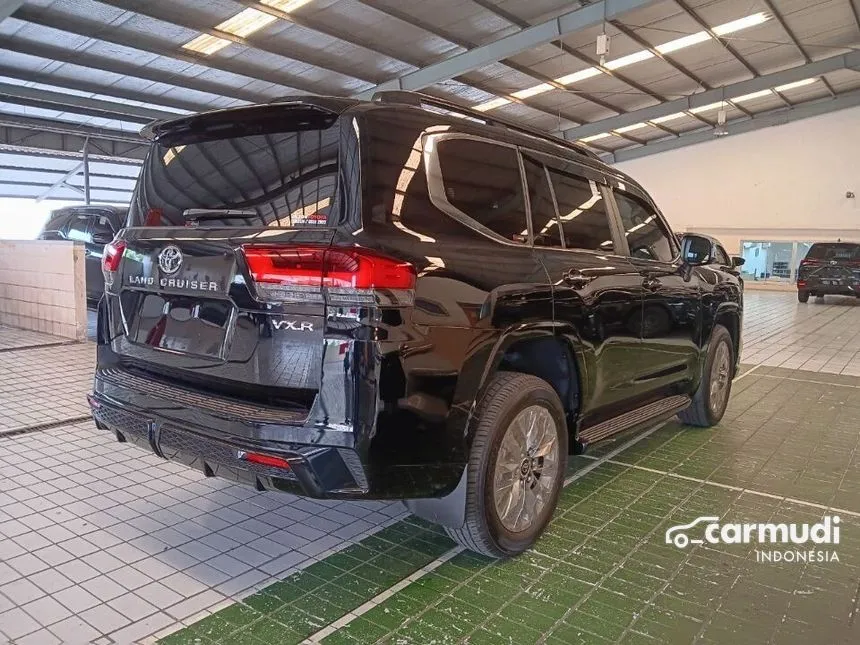 2024 Toyota Land Cruiser VX-R 70th Anniversary SUV