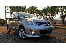 Nissan Grand Livina 1.5 Ultimate 2013 AT Silver elegant , Gress , top condition