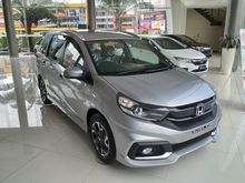 JUAL RUGI !! New Mobilio RS matik BANTING harga