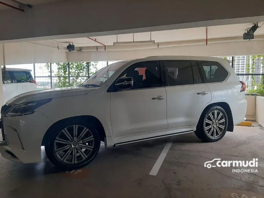 2017 Lexus LX570 SUV