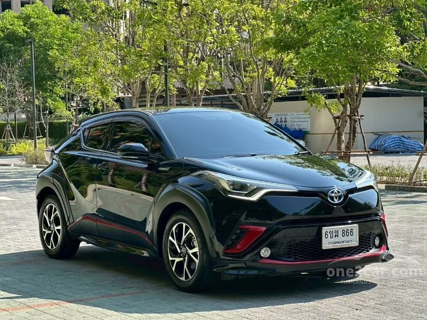 2019 Toyota C-HR HV Mid SUV