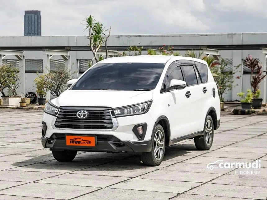 2022 Toyota Kijang Innova V MPV