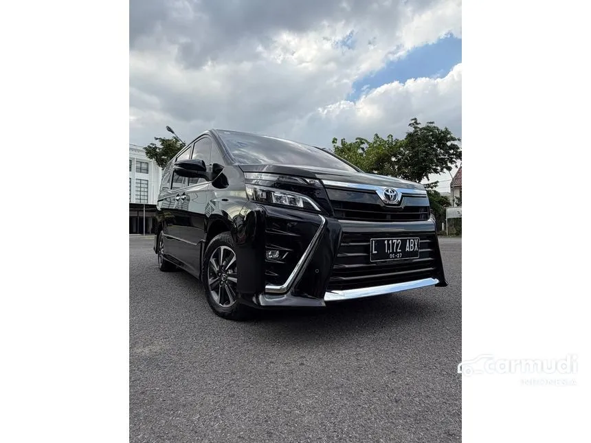 2018 Toyota Voxy MPV