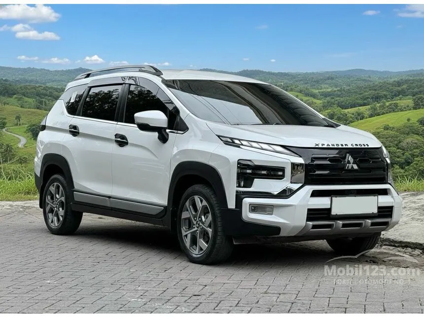 2024 Mitsubishi Xpander Cross Premium (White colour) MPV