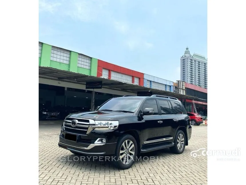 2019 Toyota Land Cruiser 200 VX-R SUV
