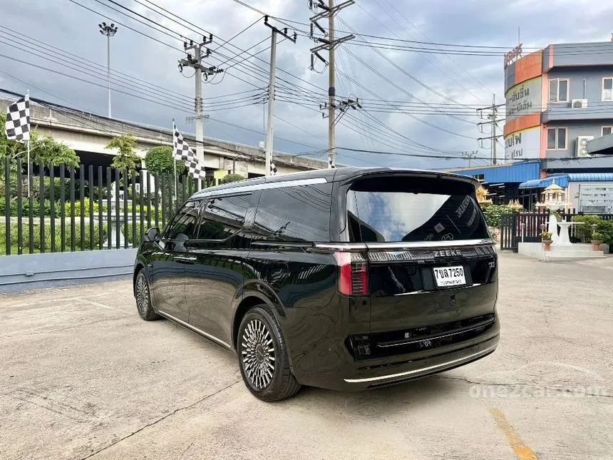 2025 ZEEKR 009 Flagship Van