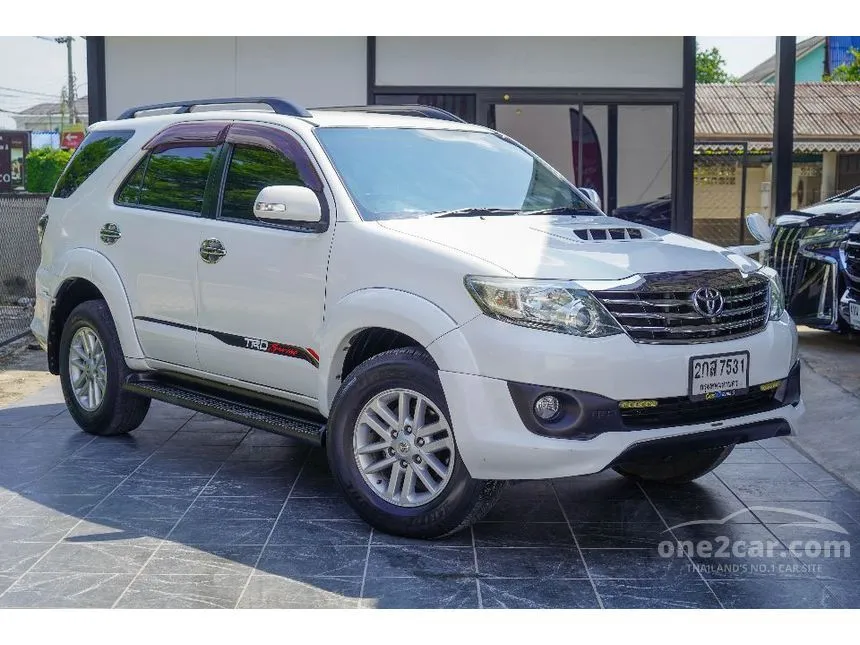 2013 Toyota FORTUNER V SUV