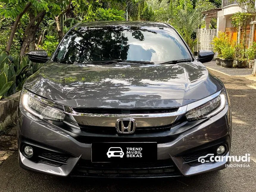 2018 Honda Civic ES Sedan