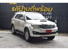 2014 Toyota Fortuner 2.5 (ปี 12-15) V SUV