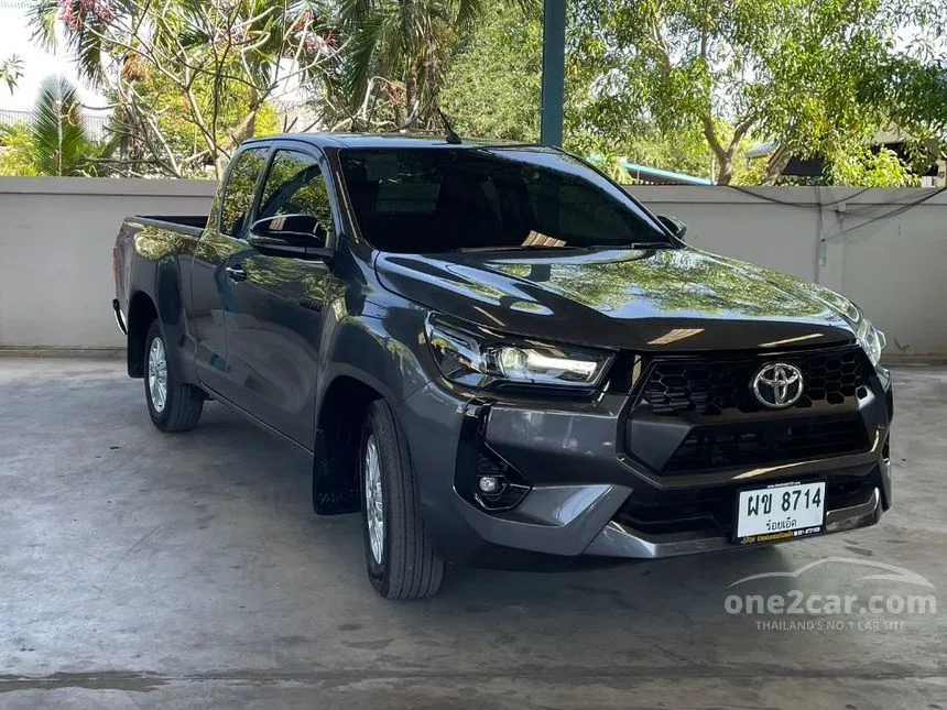 2024 Toyota HILUX REVO Z Edition Mid Smart Cab Pickup