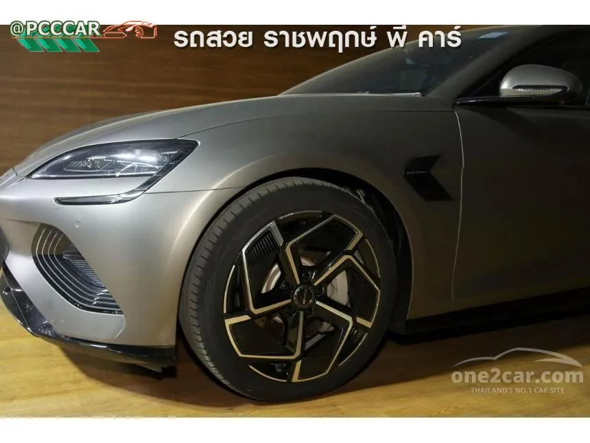 2024 BYD Seal Performance Sedan