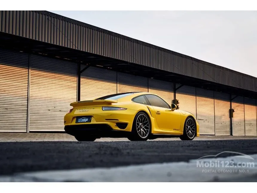 2014 Porsche 911 Carrera S Coupe
