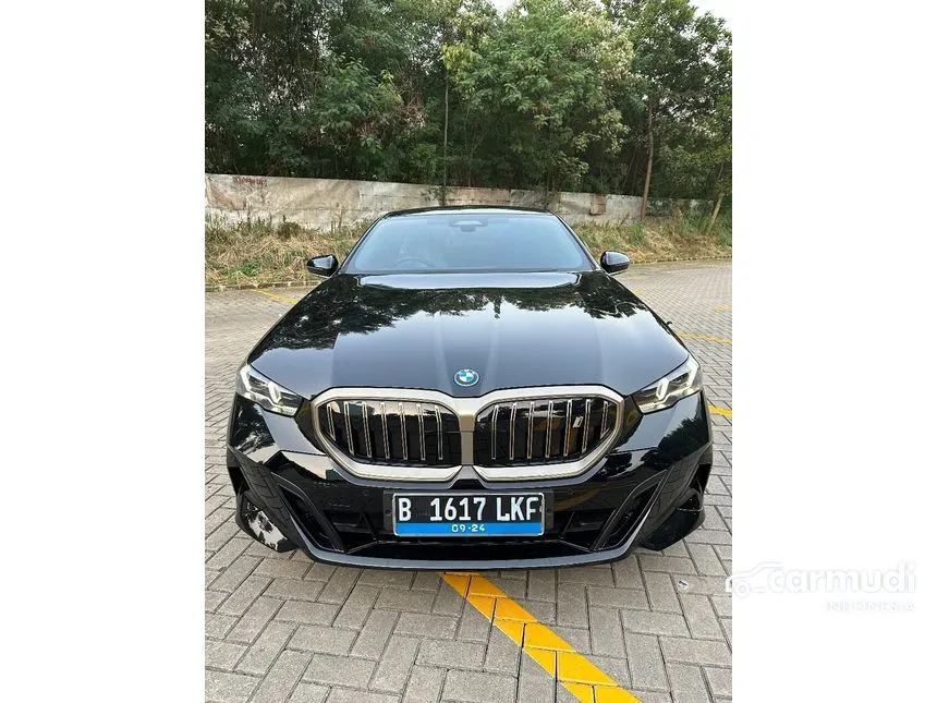 2024 BMW i5 eDrive40 M Sport Sedan