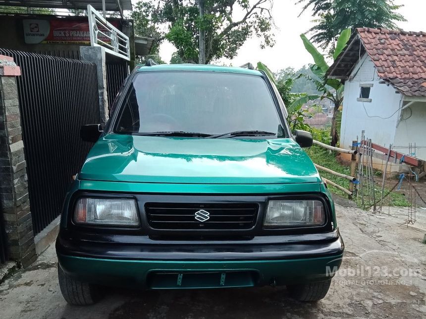 Jual Mobil  Suzuki  Escudo  1996 JLX 1 6 di Jawa Barat Manual 