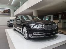 Promo Last Stock New BMW 740Li 2018 Harga Khusus nik 2017 Free Service Seumur Hidup Dealer BMW Jakarta