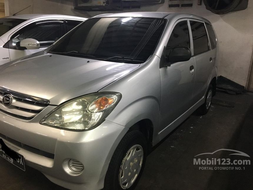 Jual Mobil Daihatsu Xenia 2004  Li 1 0 di DKI Jakarta 